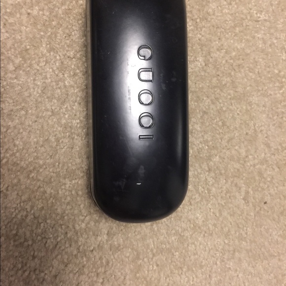 Gucci Sunglasses - Picture 4 of 5